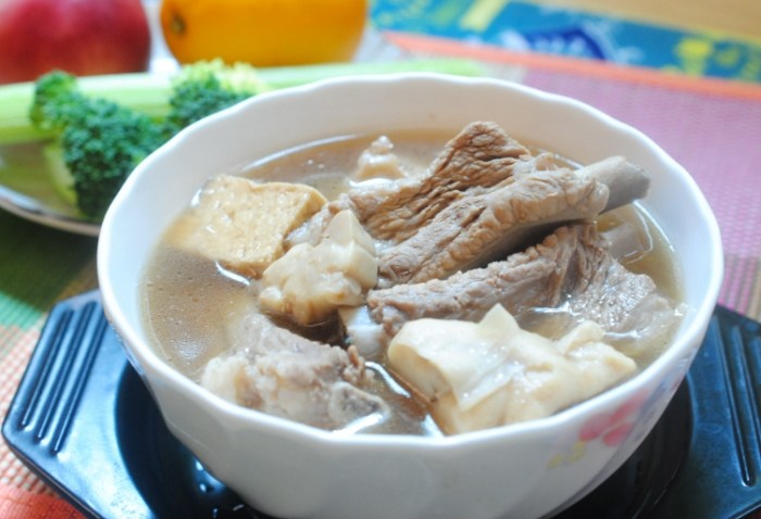 肉骨茶做法材料 肉骨茶做法材料